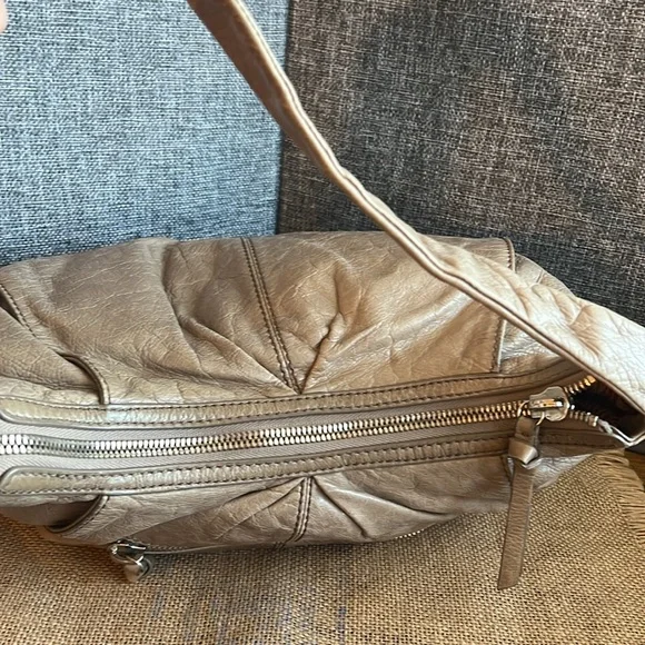 Hobo Shoulder Bag - Picture 7 of 16